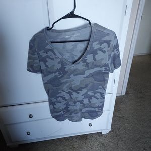 American eagle camo v neck